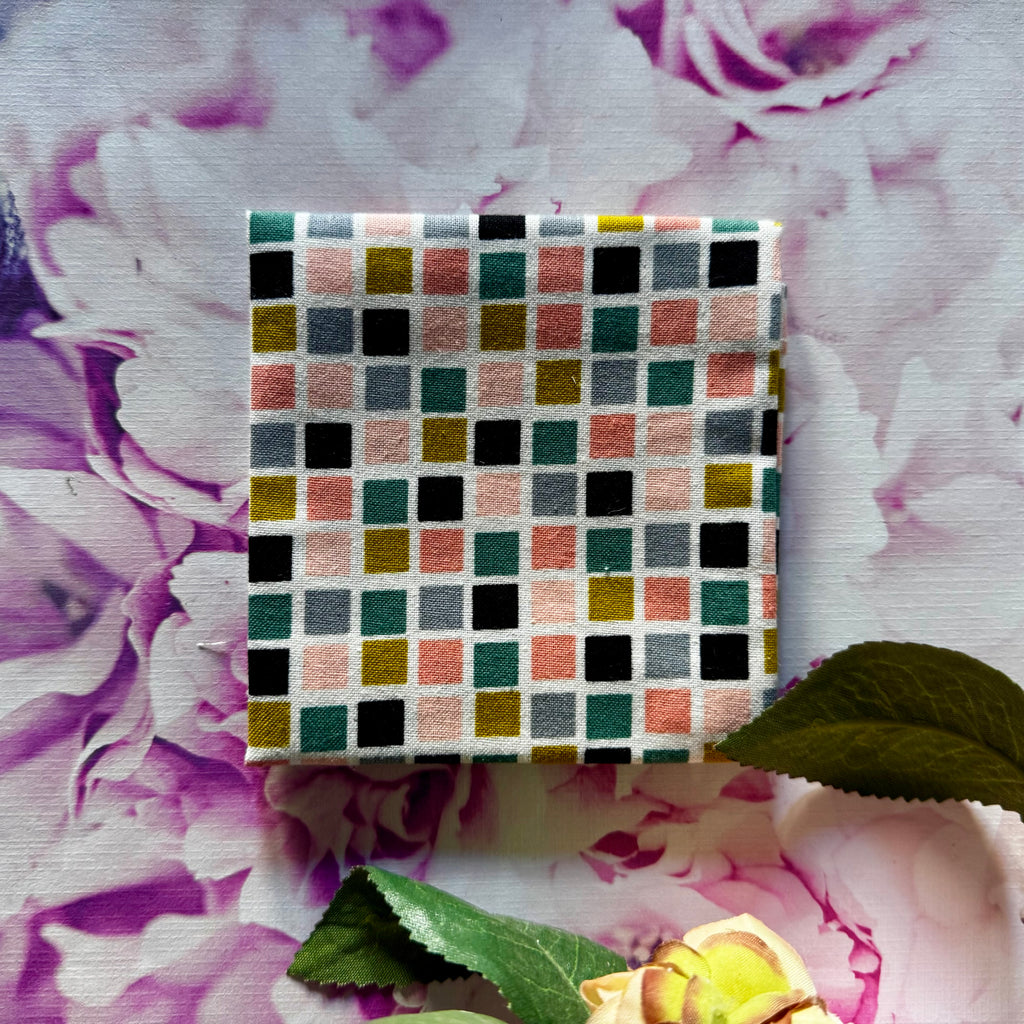 Cubes (M)