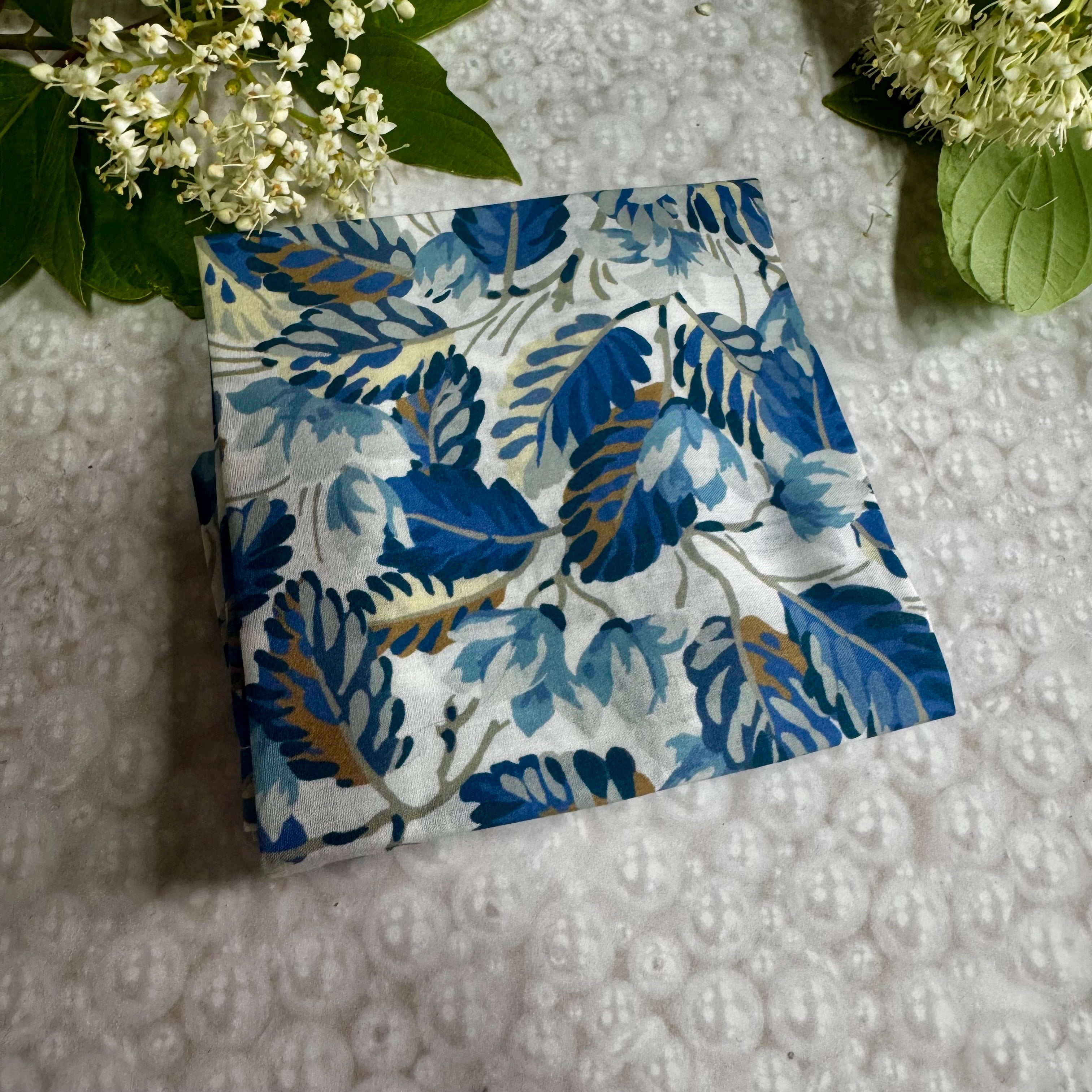 Blue Foliage (L) 💜