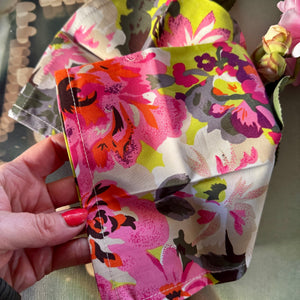 Bright Green & Pink Modern (L)